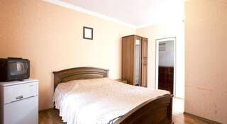 Гостиница Кавказский Двор Гостевой Дом Адлер-2